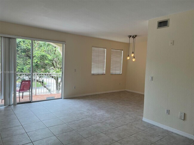 Building Photo - 8970 W Flagler St