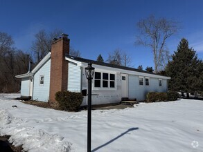 Building Photo - 753 Atkins St