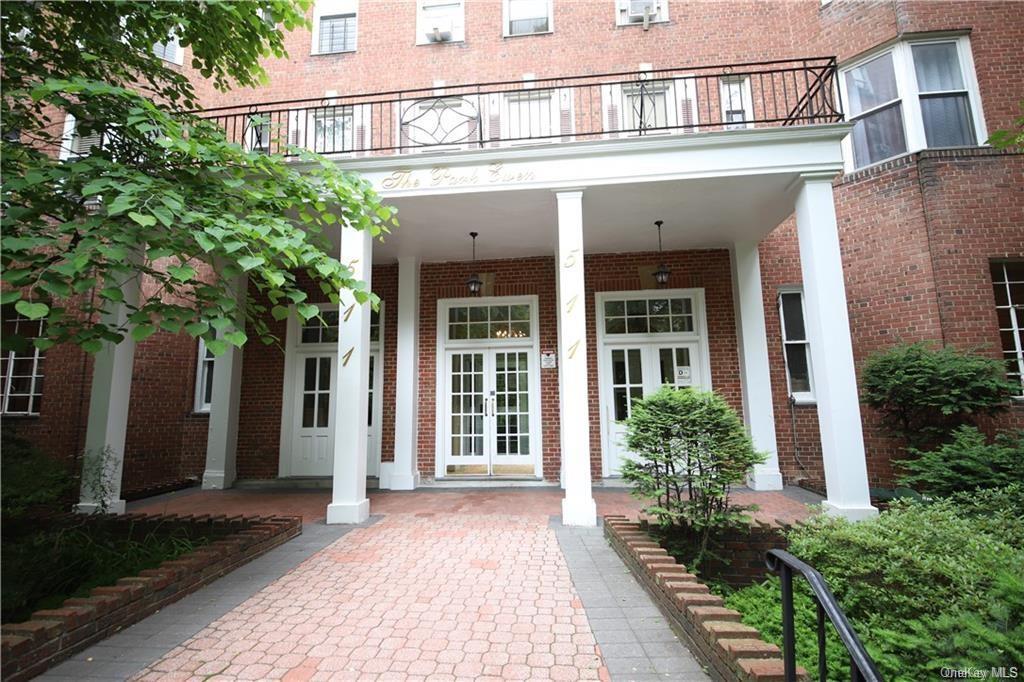 Foto principal - 511 W 232nd St