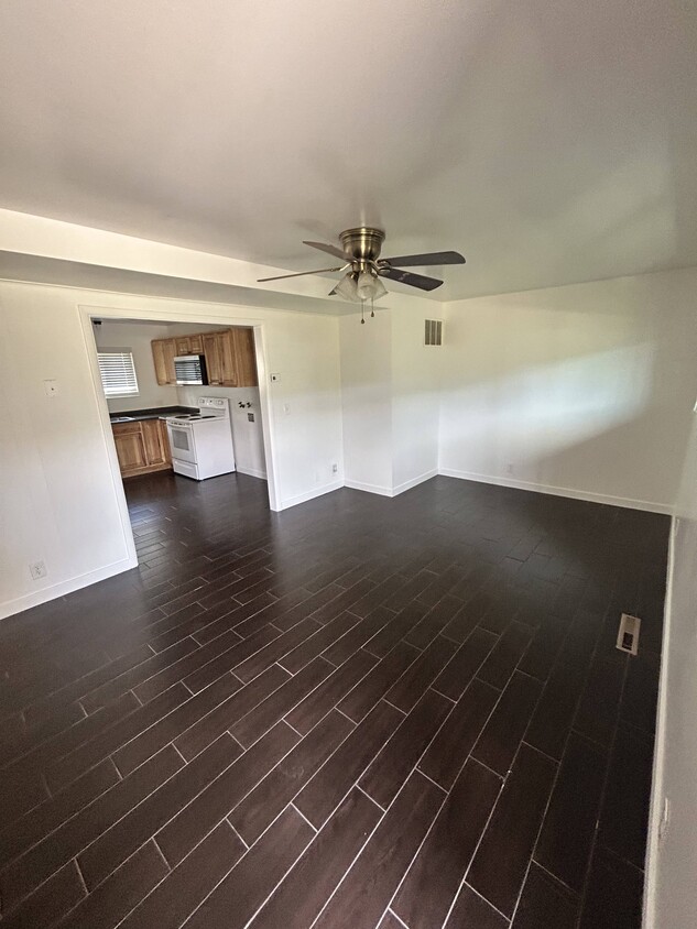Living Room Main - 181 E 1000 N