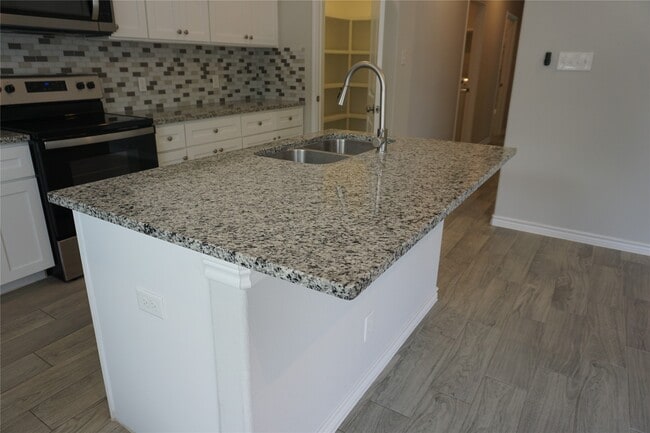 Building Photo - 9771 Black Gum