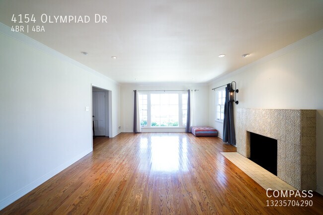Foto del edificio - Recently Renovated Colonial Home with Cust...