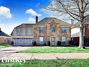 Building Photo - 7699 Parkmont Dr