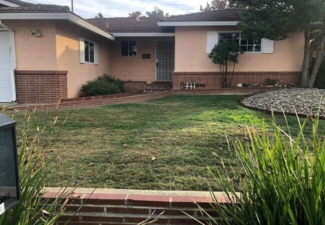 Building Photo - 6920 Maita Circle