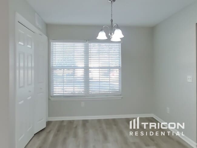 Foto del edificio - 3784 Lauren Crest Ct