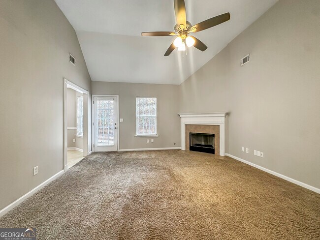 Foto del edificio - 1395 Stephens Pond View