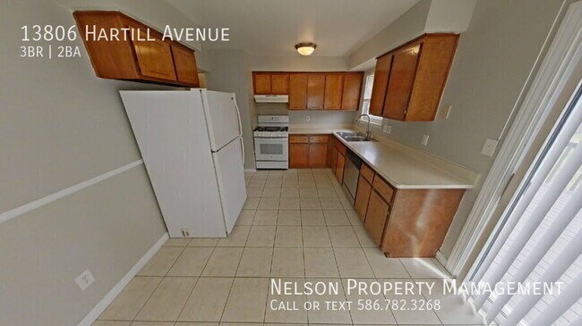 Foto del edificio - 13806 Hartill Ave