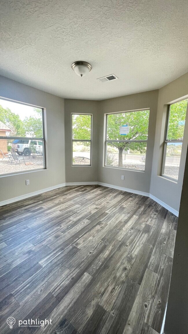 Foto del edificio - 141 18th St SE