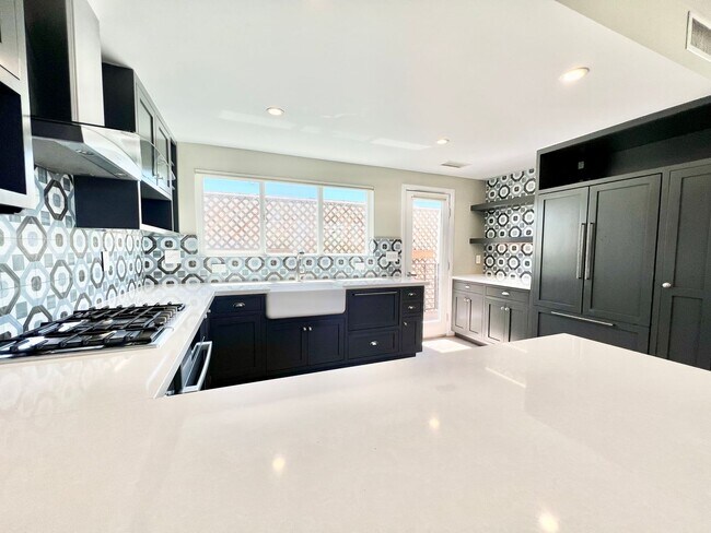 Building Photo - Beautiful 2Bd/2Ba in the heart of North Park!