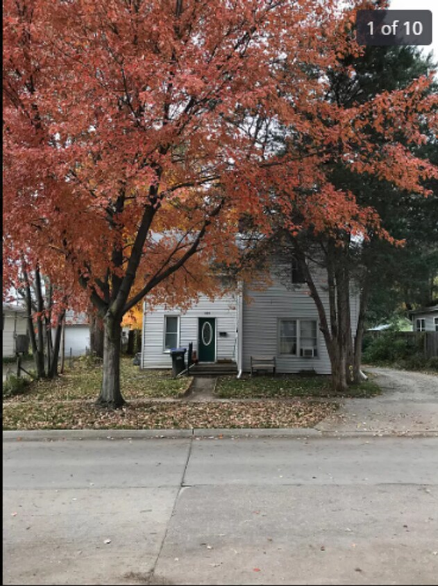 Foto principal - 933 Webster St