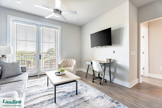 Building Photo - 300 E Broad St