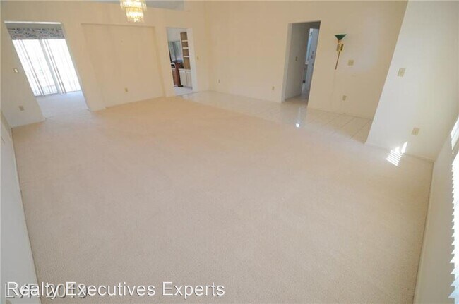 Building Photo - 2 br, 2 bath House - 9900 Woodhouse Dr