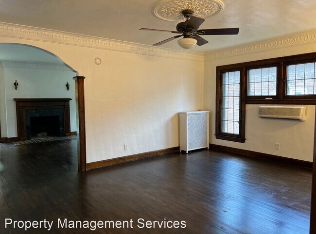 Building Photo - 16870 La Salle Ave