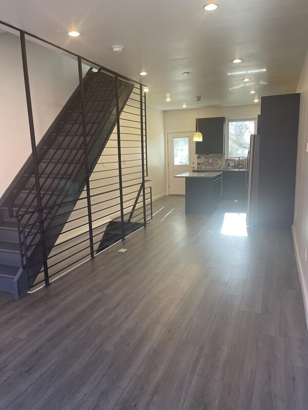 Foto del edificio - 1426 W Cumberland St