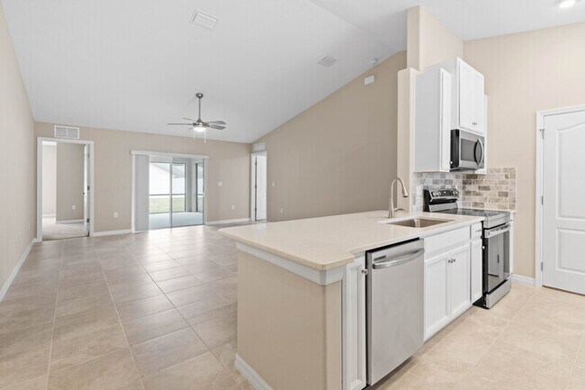 Building Photo - 5 Seabury Pl