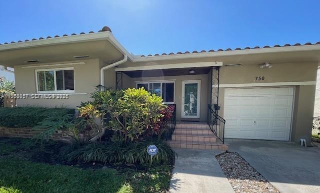 Building Photo - 750 NE 72nd Terrace