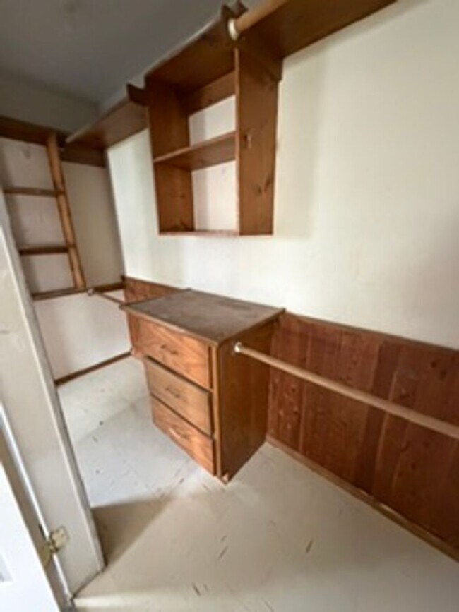 Foto del edificio - 3 bedroom, 2 bath with huge den or bonus room