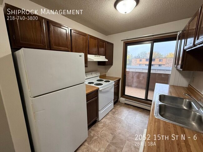 Building Photo - 2052 15th St N