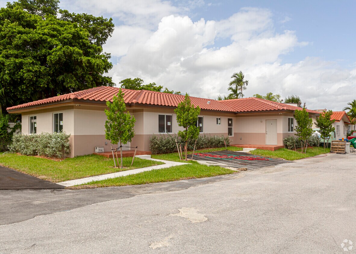 Foto principal - 14750-14885 NE 7th Ave