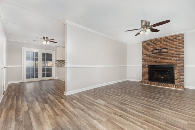 Foto del edificio - 8503 Beechbrooke Rd