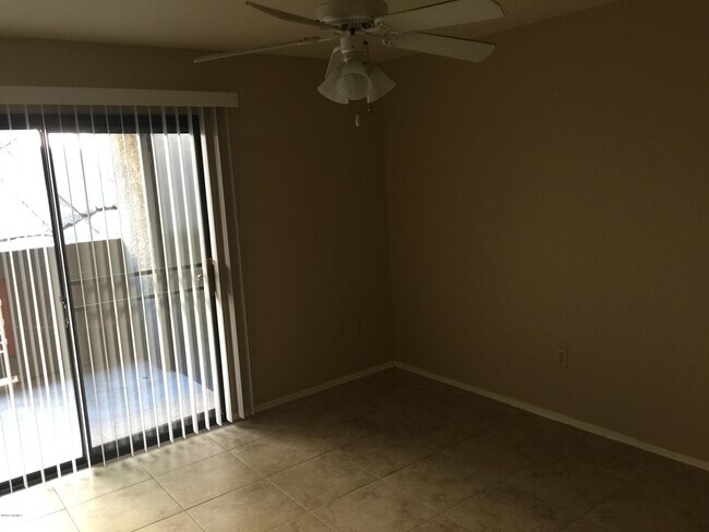 Foto del edificio - 5751 N Kolb Rd