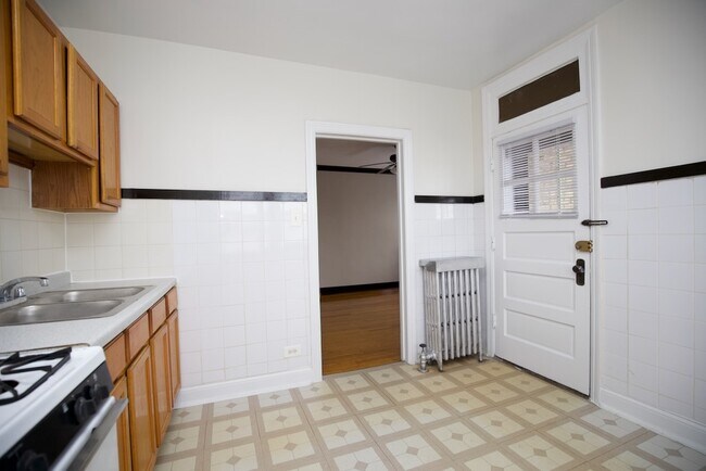 Foto del edificio - 4649 N Elston Ave