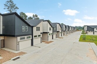 Building Photo - 13106 Beauty Berry Ridge Ln