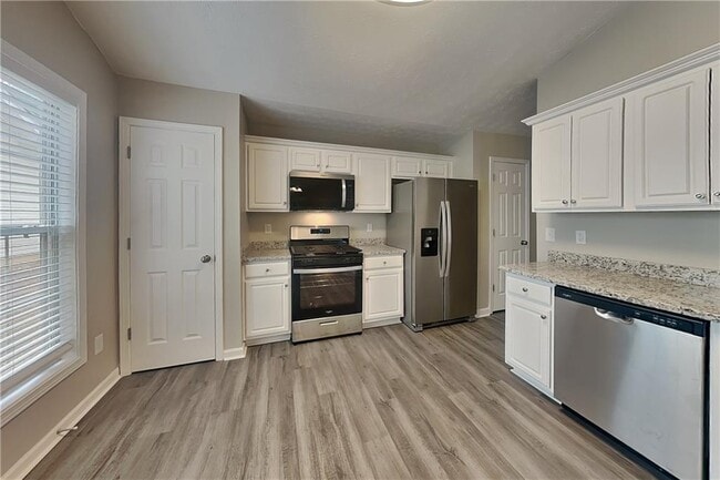 Building Photo - 3318 Freedom Landing NW
