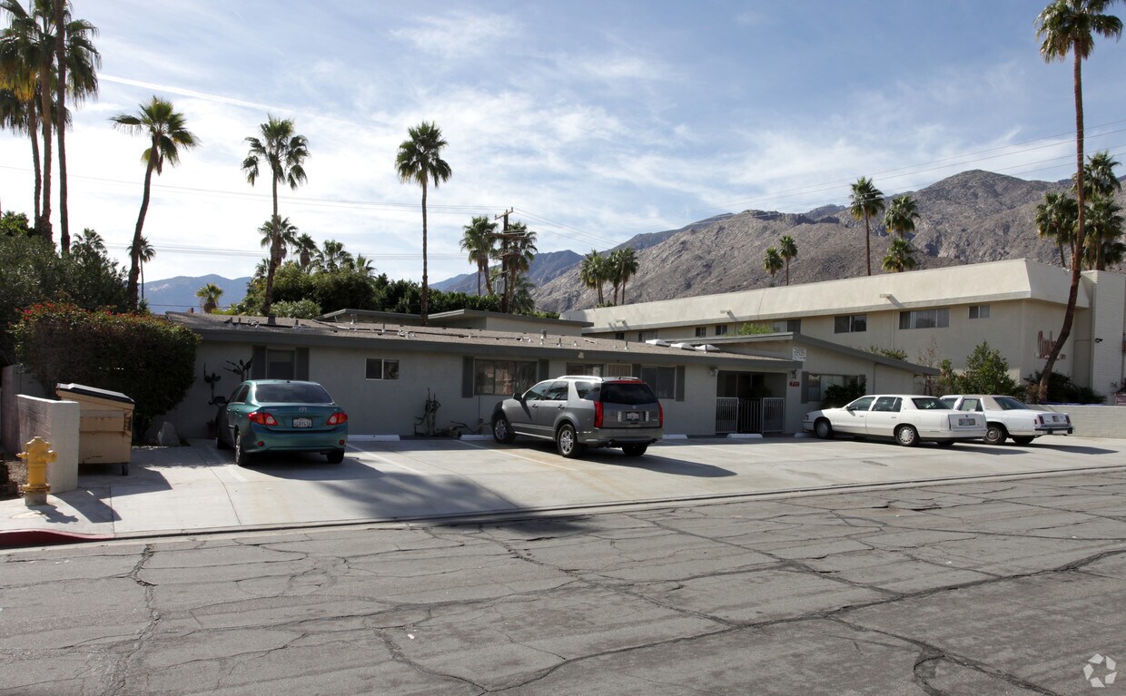 Foto principal - Desert Riverside Apartments