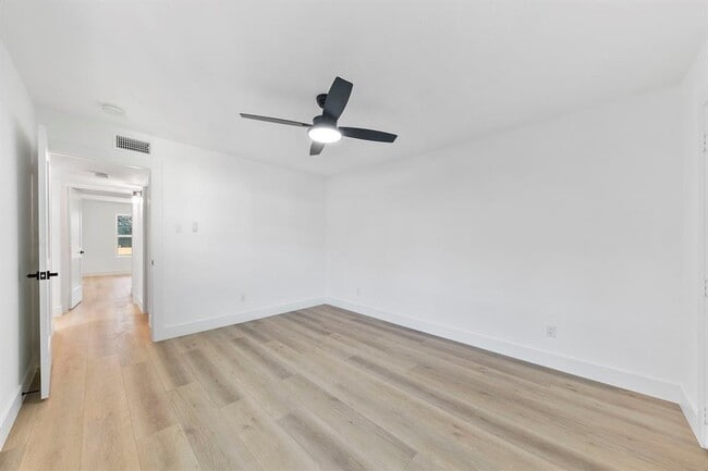 Building Photo - 1514 Wirt Rd