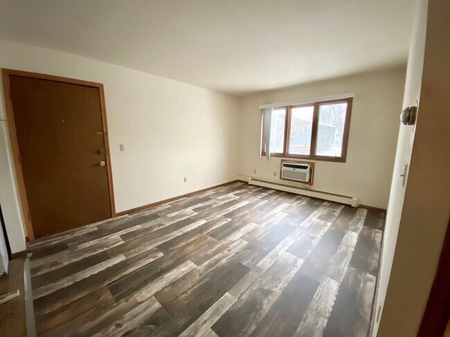 Foto del edificio - 305 18th Ave SE