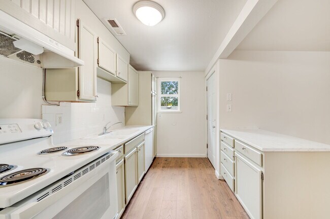 Foto del edificio - 766 120th St S