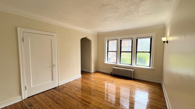 Building Photo - 8748 S Dauphin Ave