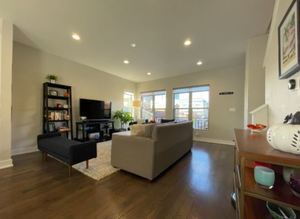 Foto del edificio - 759 W Evergreen Ave