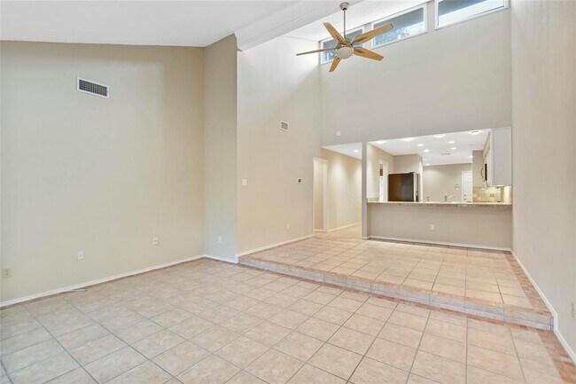Building Photo - 3627 Kentfield Rd