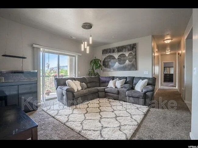 Building Photo - 203 Jordan Ridge Boulevard