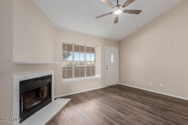 Foto del edificio - 4601 N 102nd Ave