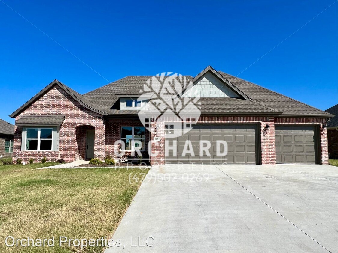 4 br, 3 bath House 1228 Giulia Ave. House Rental in Tontitown, AR