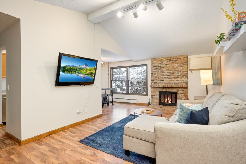 Foto principal - 1008 Westbrooke Way