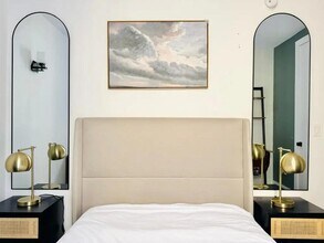 Building Photo - Nice room in a good neighborhood