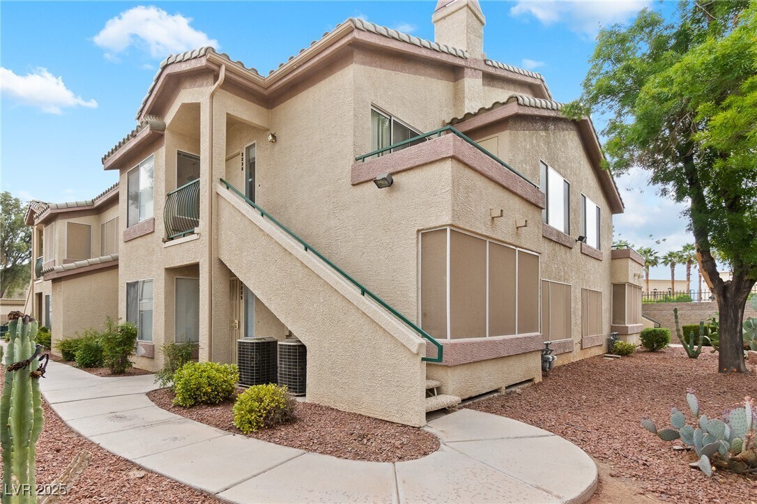 Primary Photo - 5710 E Tropicana Ave