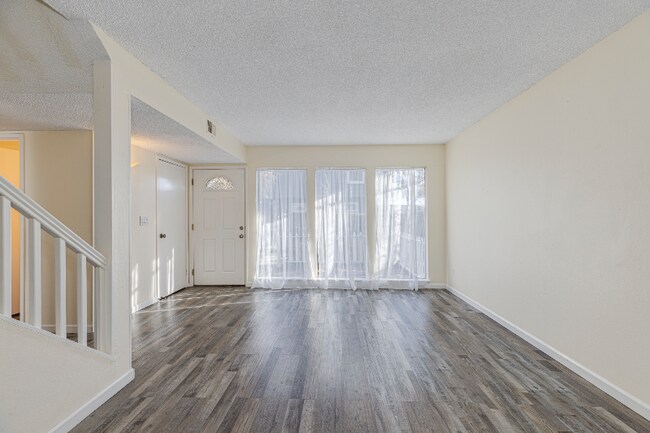 Building Photo - 8294 Windmill Farms Dr