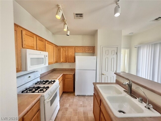 Building Photo - 6321 Snap Ridge St