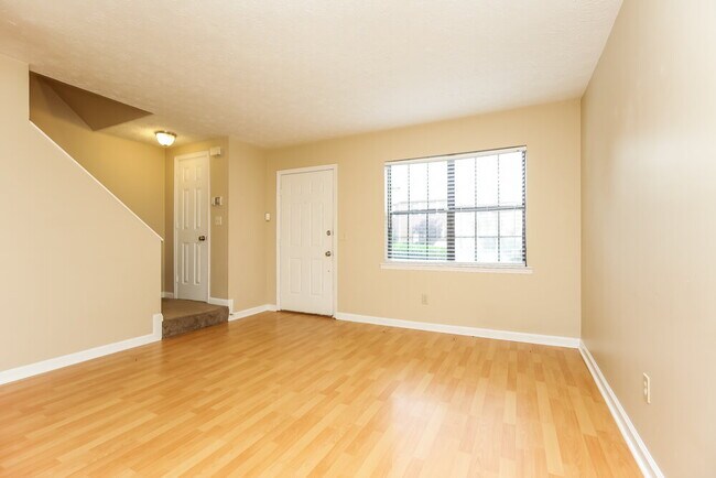 Foto del edificio - 232 Thistle Ln