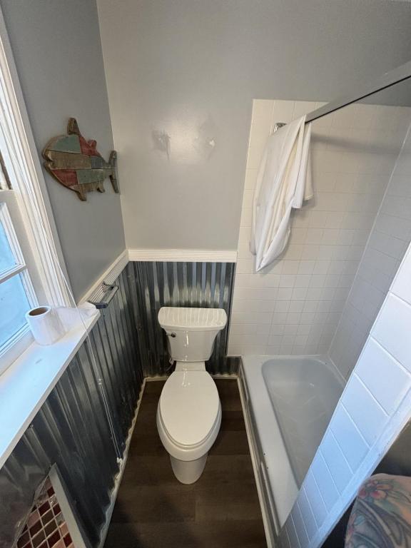 Foto del edificio - 1527 Cranfield Rd