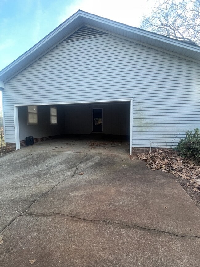 Foto del edificio - 3 Bedroom 2 Bathroom