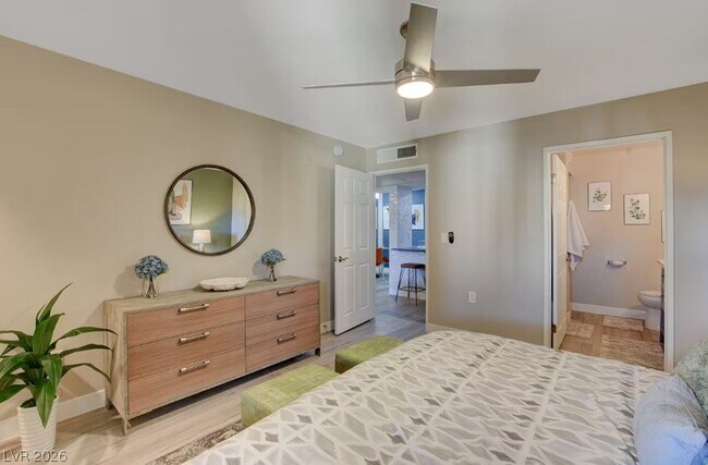 Foto del edificio - 7885 W Flamingo Rd