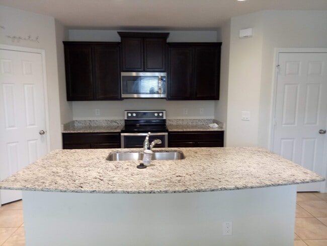 Foto del edificio - 4755 Chatterton Way