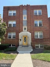 Building Photo - 300 Aspen St NW