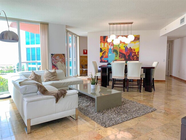 Foto del edificio - 3370 Hidden Bay Dr